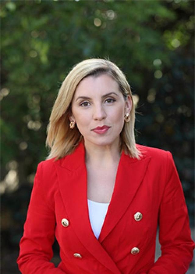 Andrea Nicolas, Dementia Australia Ambassador portrait.